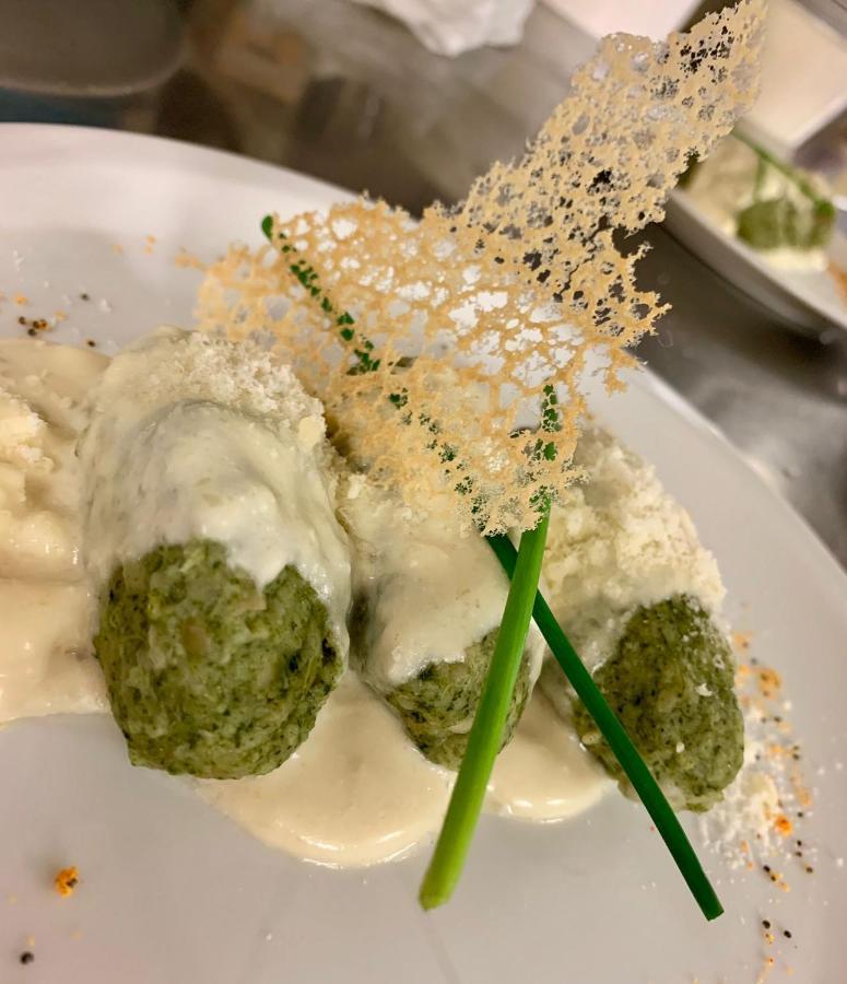 מולבנו Hotel Aurora מראה חיצוני תמונה