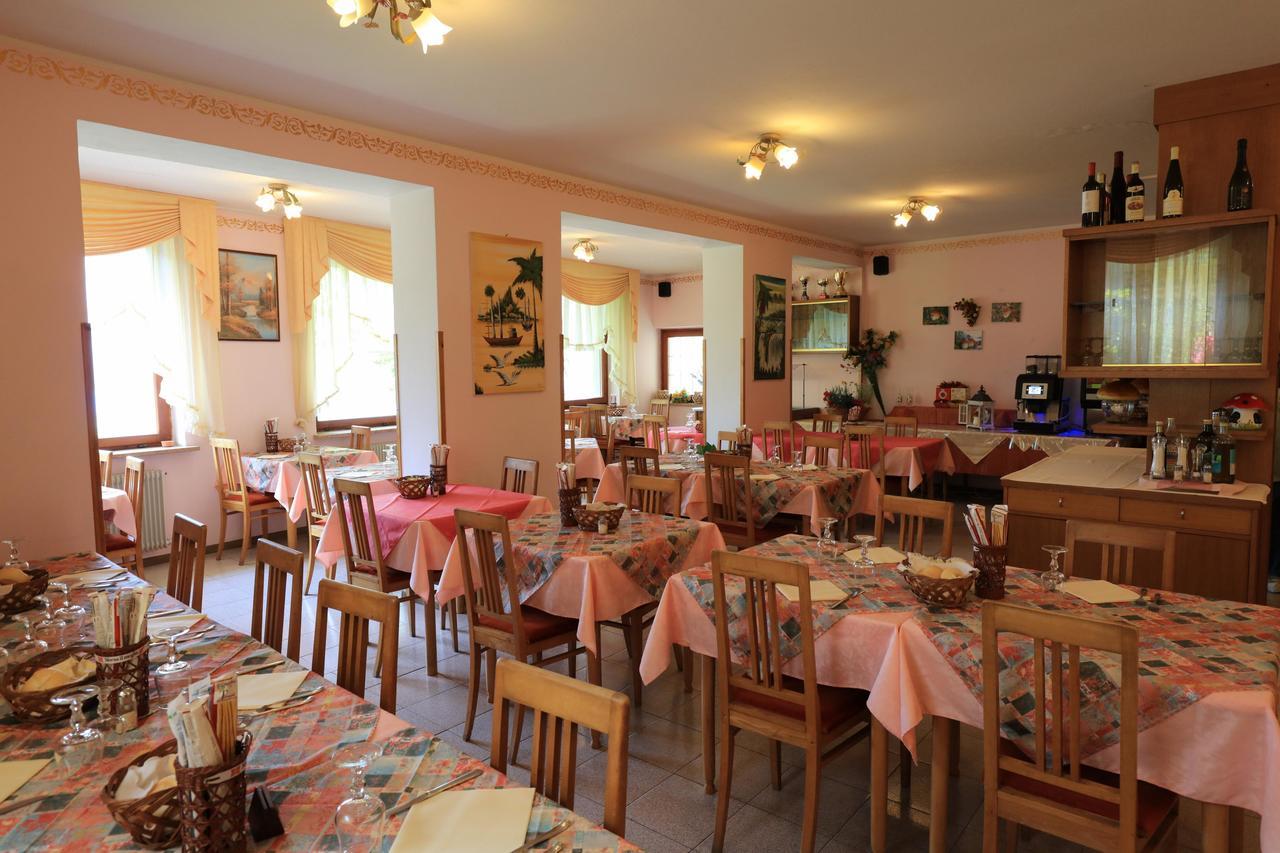 מולבנו Hotel Aurora מראה חיצוני תמונה